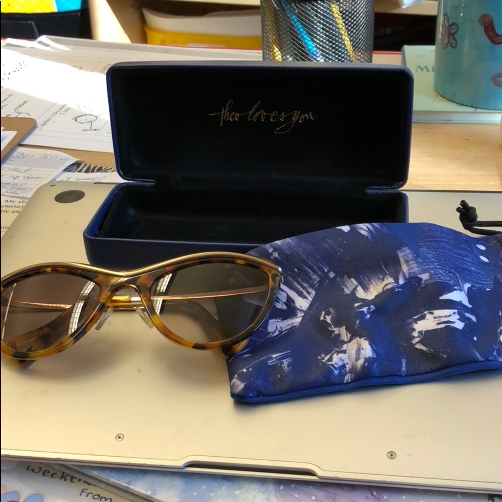 Theo + Tim van Steenbergen sunglasses.